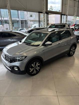 VOLKSWAGEN T-CROSS 1.0 200 TSI TOTAL FLEX AUTOMÁTICO VOLKSWAGEN T-CROSS 1.0 200 TSI TOTAL FLEX AUTOMÁTICO